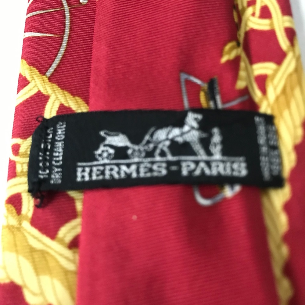 HERMÈS Tie Rare Silk Horse Carriage People Bicycle Chain Red Yellow - Picture 9 of 16